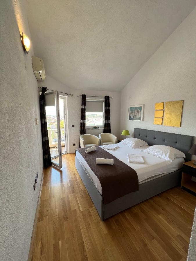 Apartmani Levarda Τρογκίρ Εξωτερικό φωτογραφία