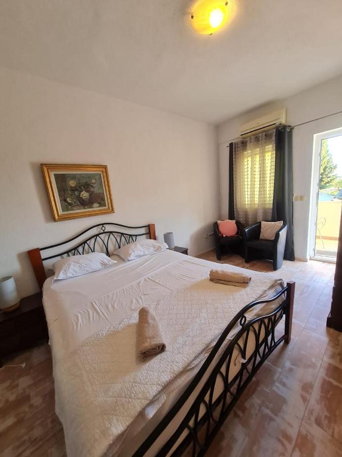 Apartmani Levarda Τρογκίρ Εξωτερικό φωτογραφία