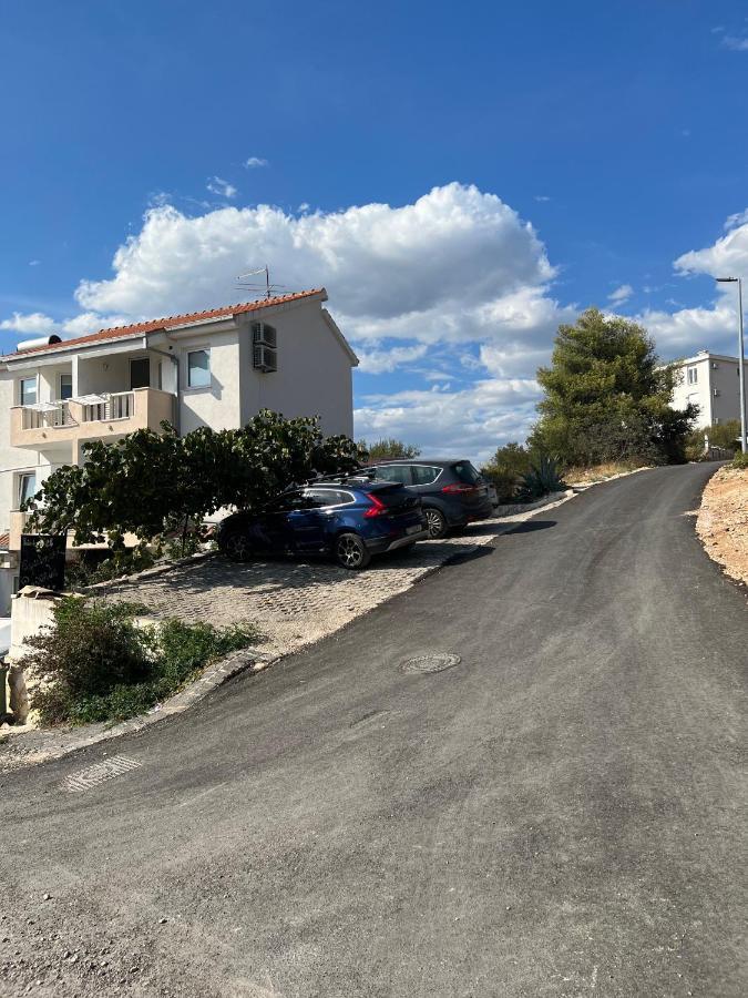 Apartmani Levarda Τρογκίρ Εξωτερικό φωτογραφία