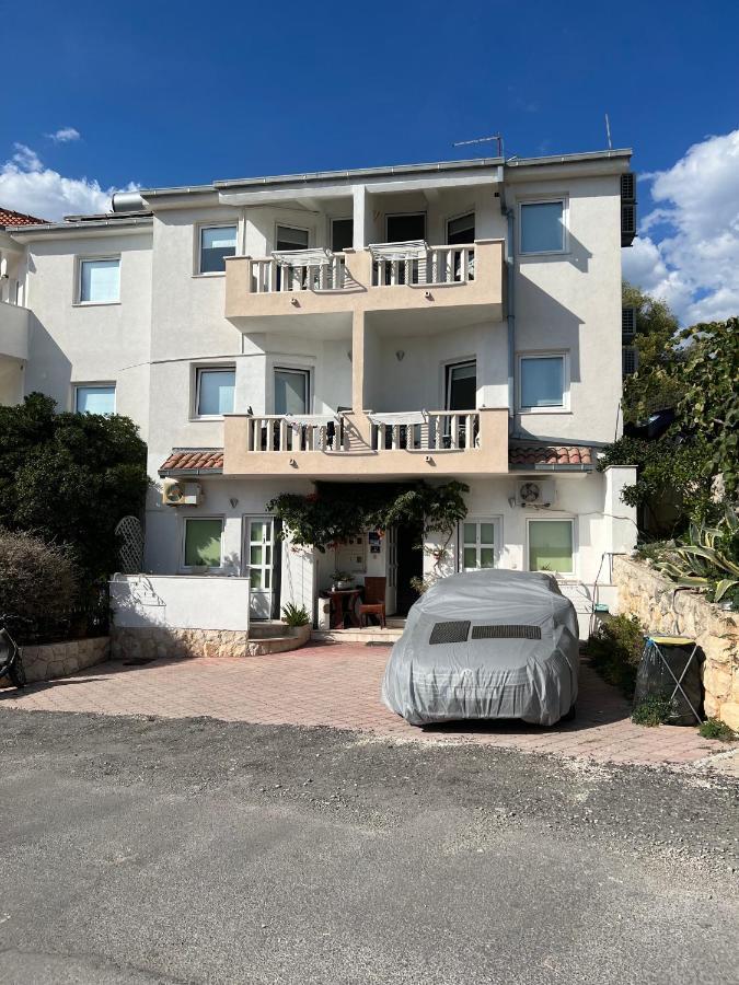 Apartmani Levarda Τρογκίρ Εξωτερικό φωτογραφία